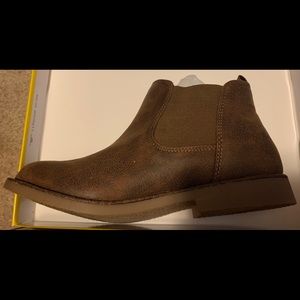 NWB size 8, brown booties
